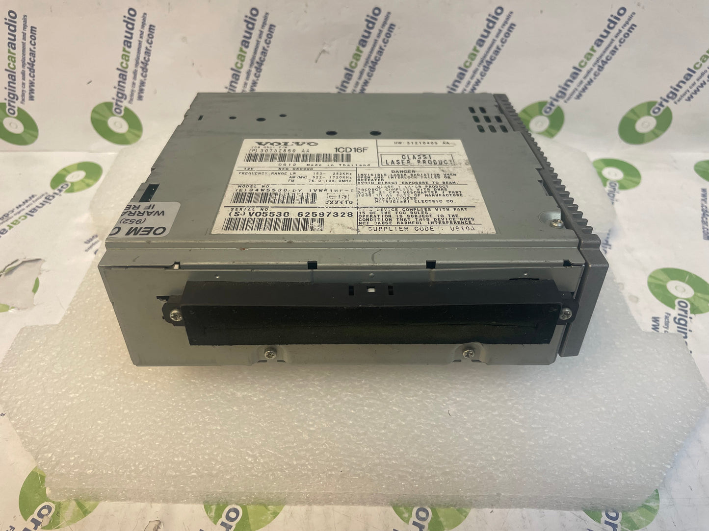 07-12 Volvo C30 C70 S40 V50 OEM CD Player Radio Receiver