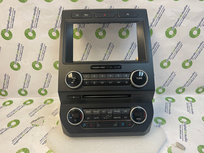 2018 - 2019 Ford Expedition OEM 8' Touch Screen Display Dual Climate Heater AC Radio Control Panel Bezel