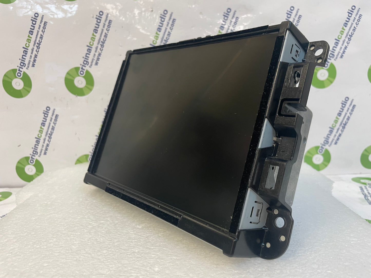 2017 - 2018 Dodge Ram OEM VP4 NA Media XM AM FM Radio Center UConnect LCD Screen