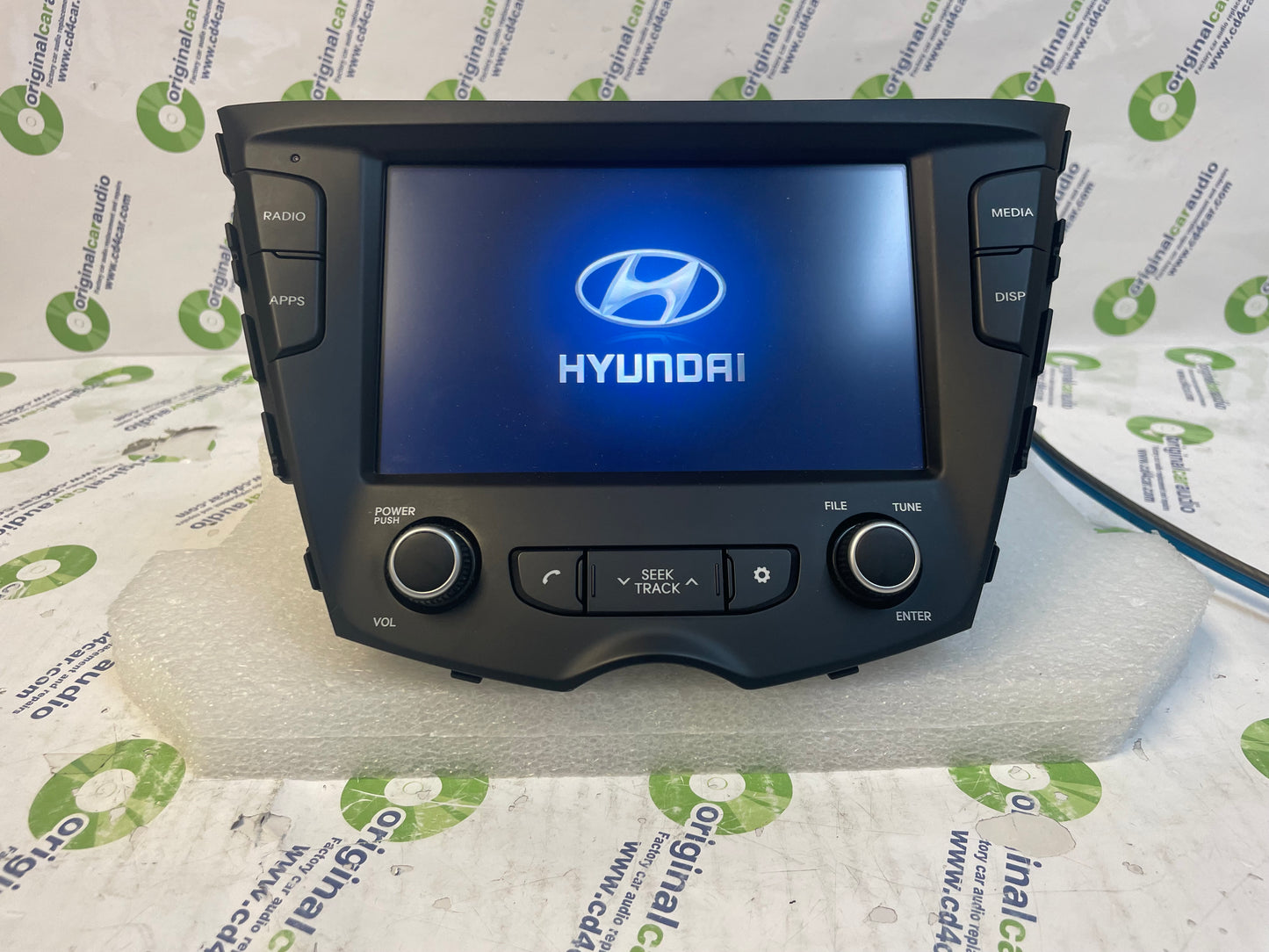 2016 - 2017 Hyundai Veloster OEM Touch Screen Multi Media Radio Receiver
