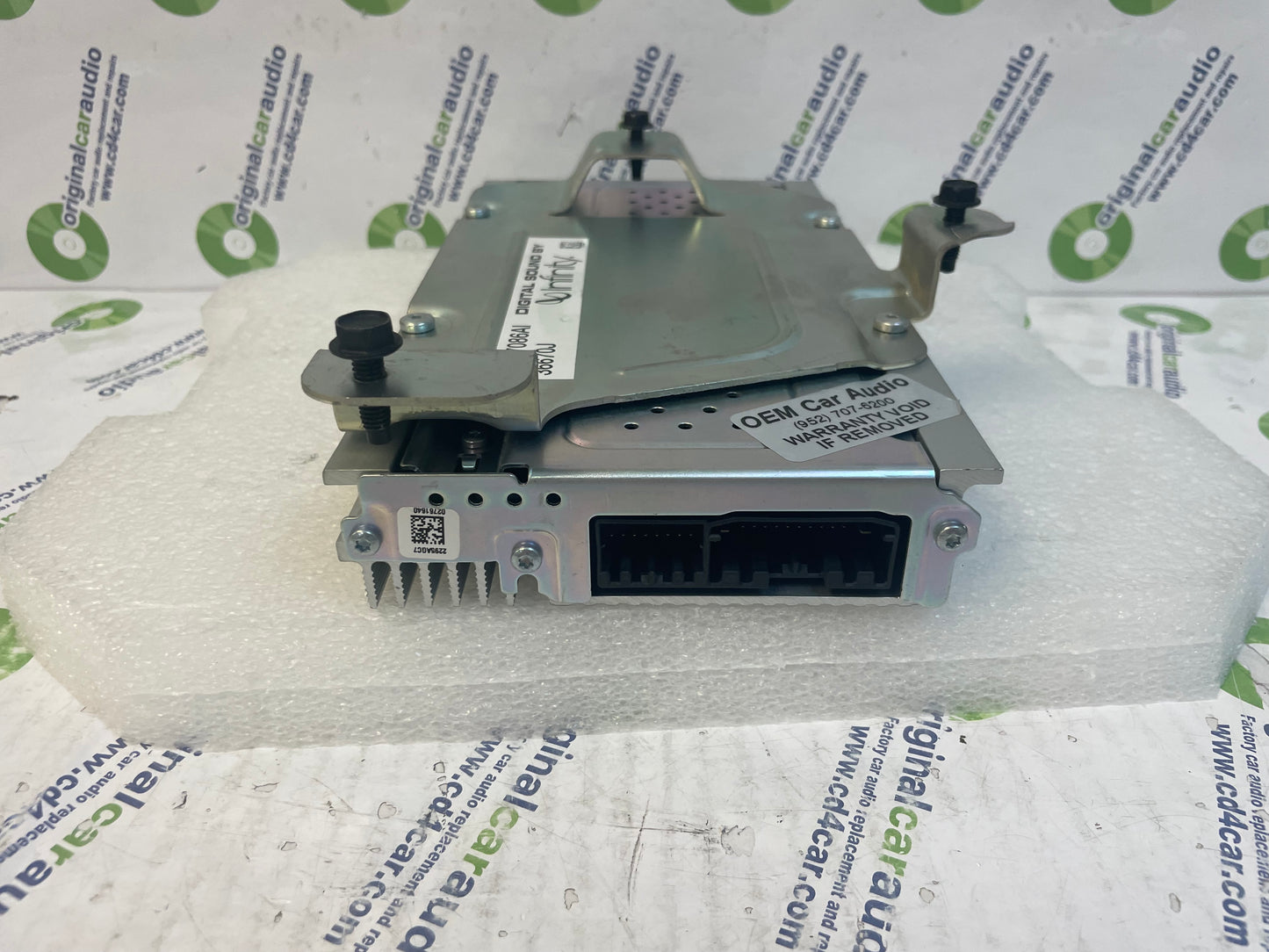 2008-2018 CHRYSLER DODGE CARAVAN RADIO AMPLIFIER OEM