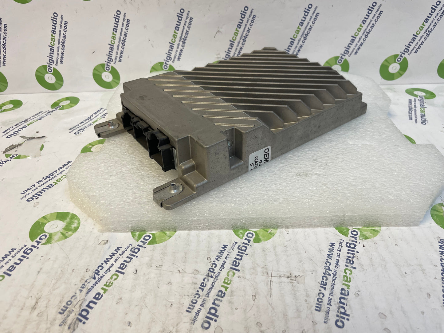 2010-2015 Chevrolet Equinox Pioneer Radio Amplifier OEM
