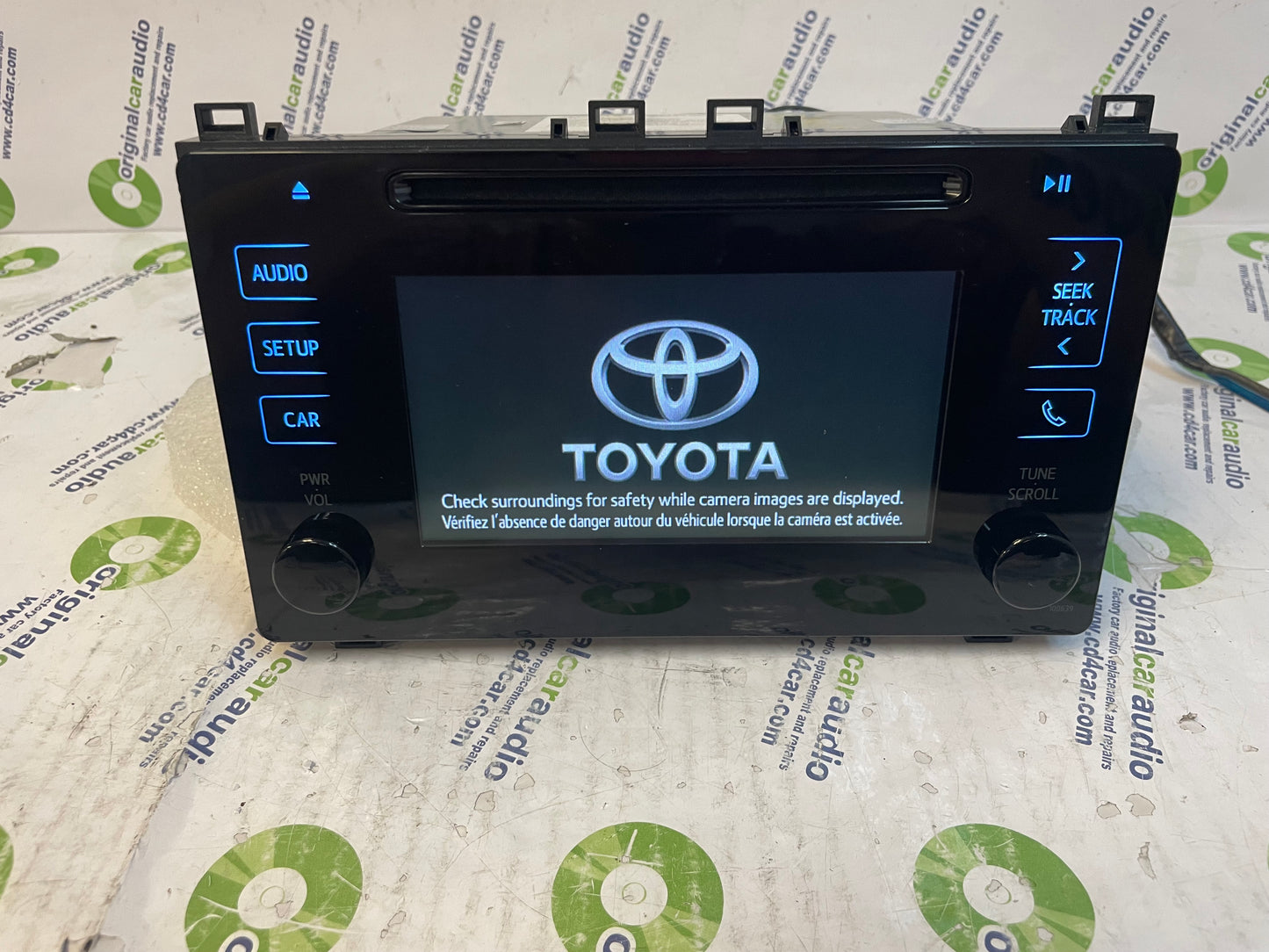 2017-2018 TOYOTA COROLLA OEM RADIO DISPLAY AND RECEIVER