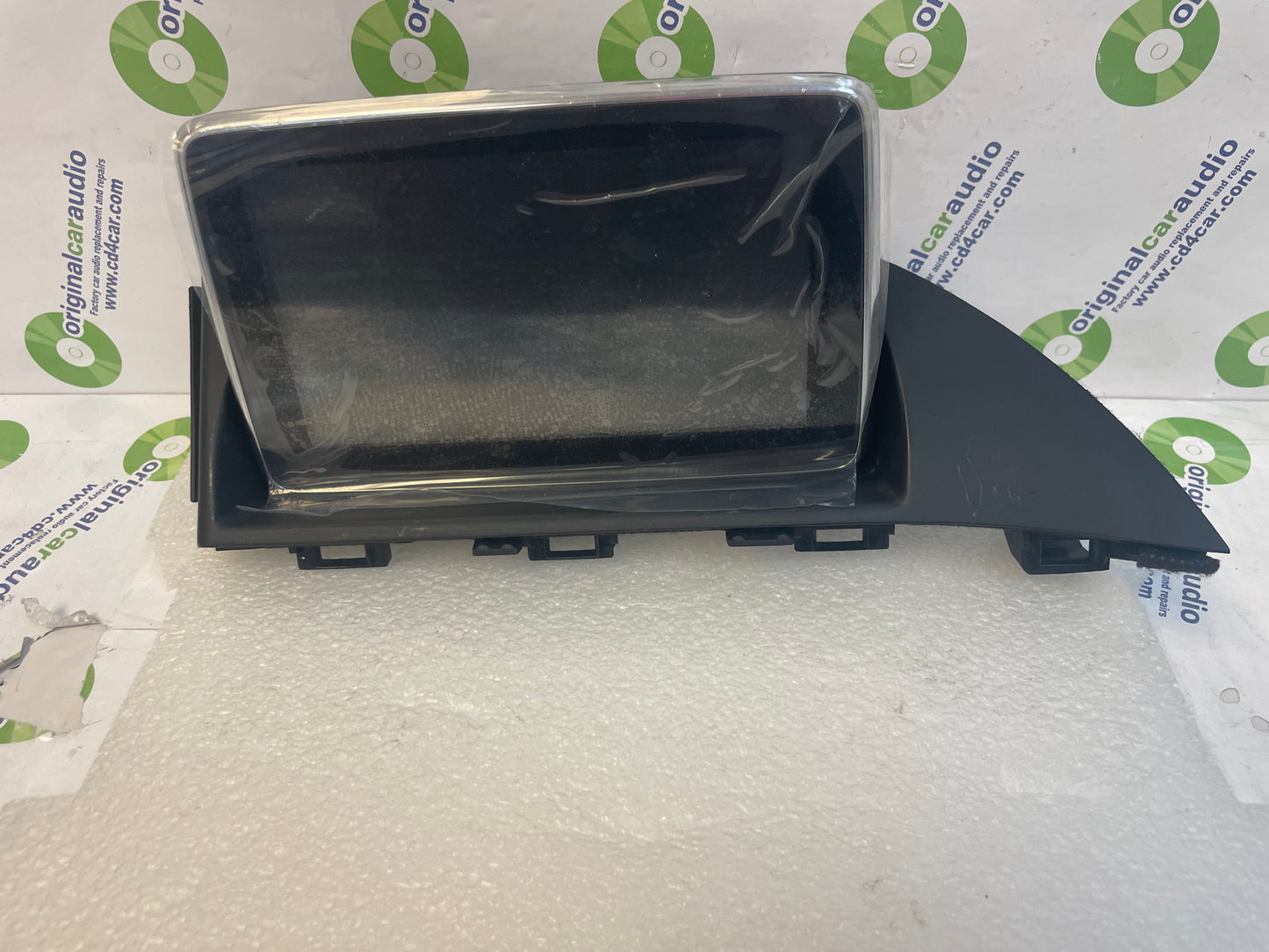 Refurbished 2017 - 2020 Fiat 124 Spider OEM Navigation Display Screen w/ Bezel NA4L 611J0A, NA4L611J0A, NA4L-61-1J0A