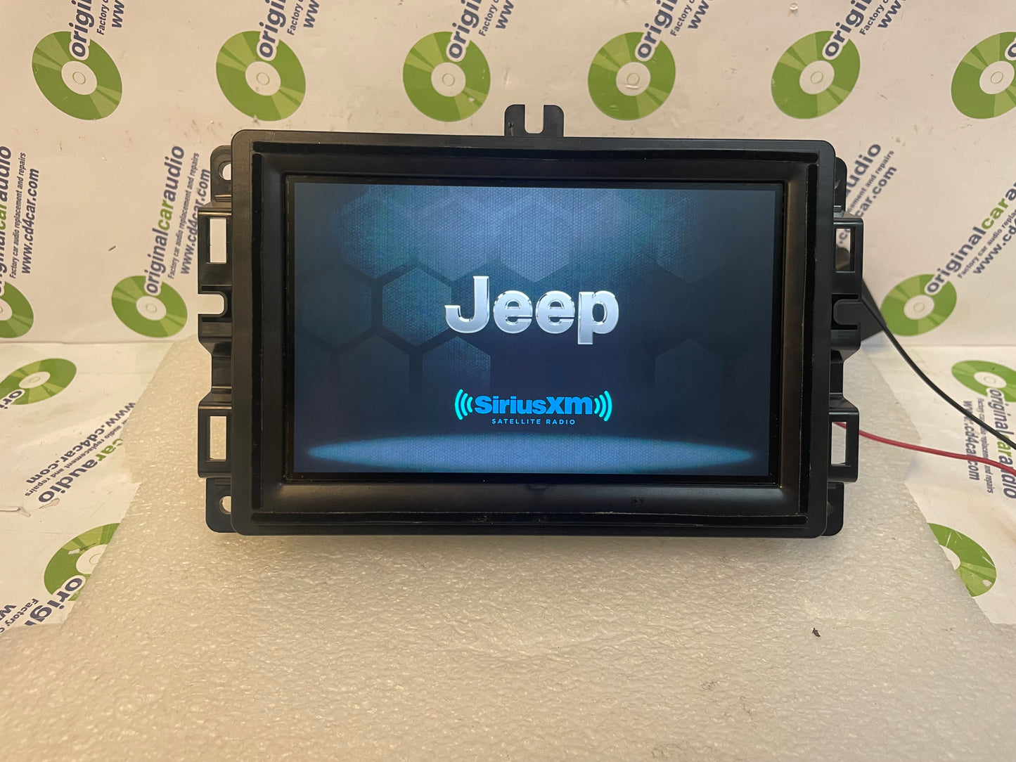 2018 - 2019 Jeep Renegade OEM AM FM XM 7" VP2 Touch Screen Radio Display