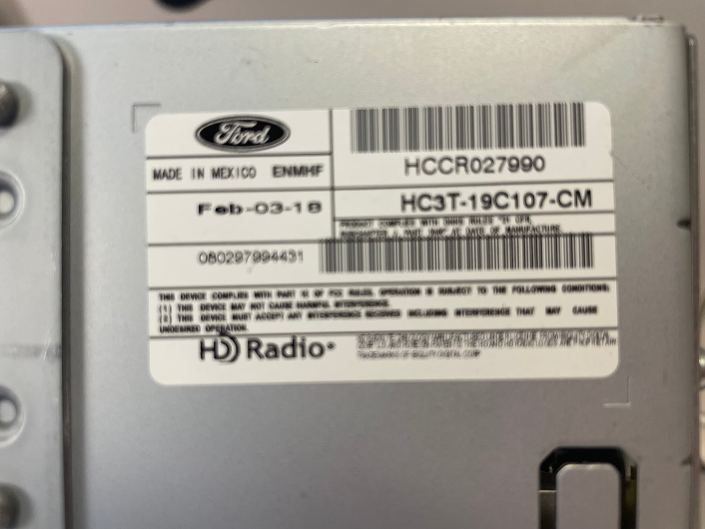 2017 - 2018 Ford F-250 F-350 OEM AM FM Radio CD Player Receiver W/ HD - DIGITAL
