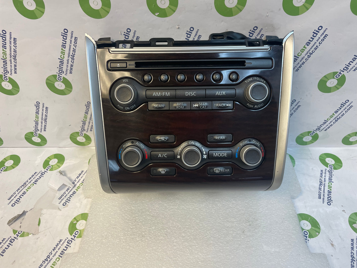 2013 - 2016 Nissan Pathfinder OEM AC Climate Control Radio CD Player Lower Control Panel