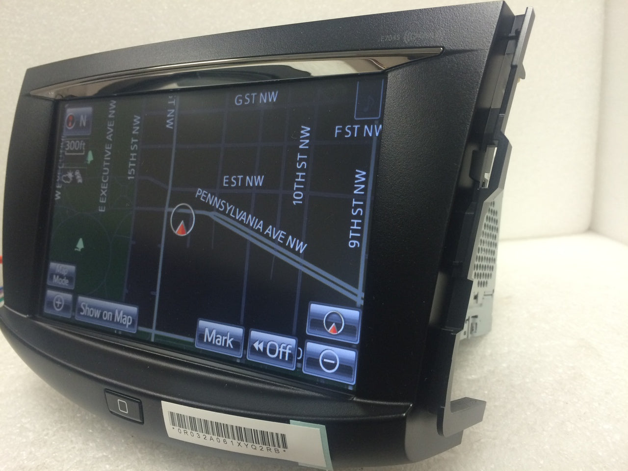 NEW 2012 2013 2014 TOYOTA RAV4 OEM Radio Navigation Screen HD Radio E7045