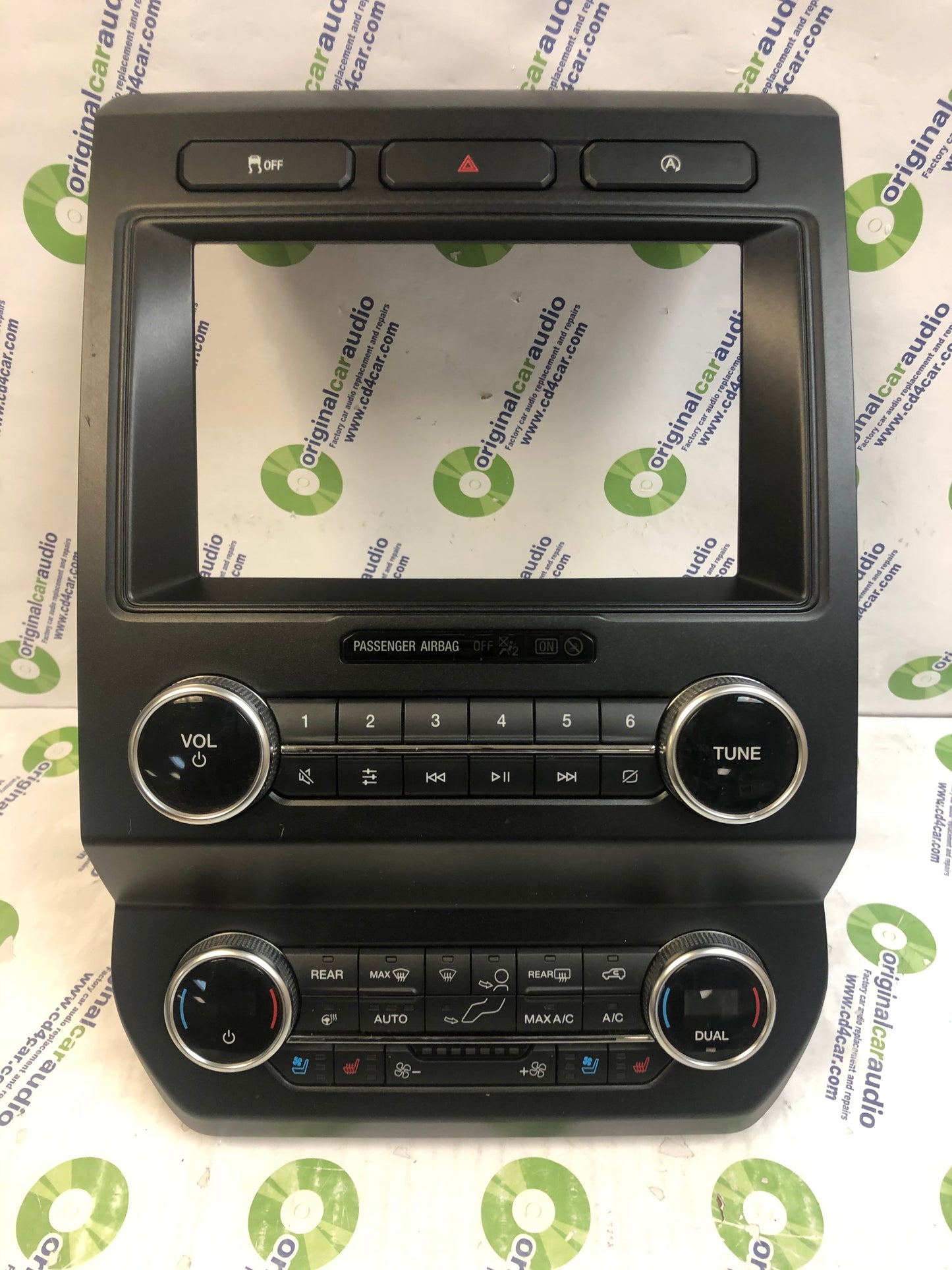 2019 Ford Expedition OEM 8' Touch Screen Display Dual Climate Heater AC Radio Control Panel Bezel
