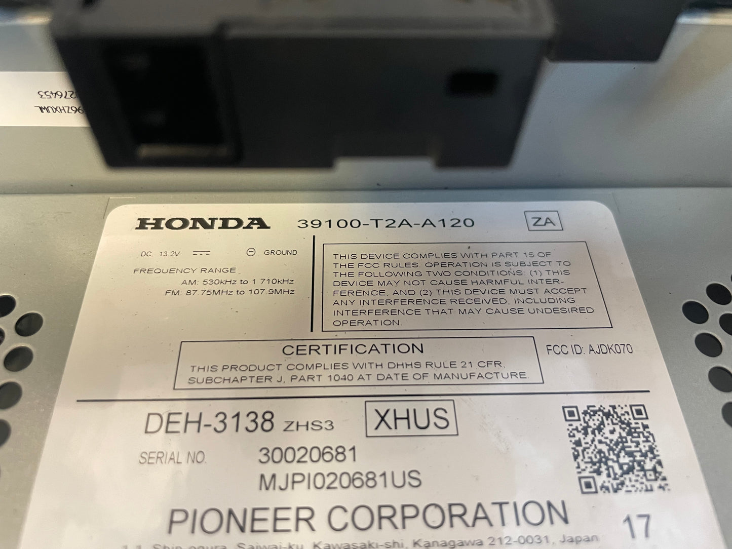 2013 - 2015 Honda Accord OEM Single Disc Cd Player Am Fm Radio Receiver W A/C Vents