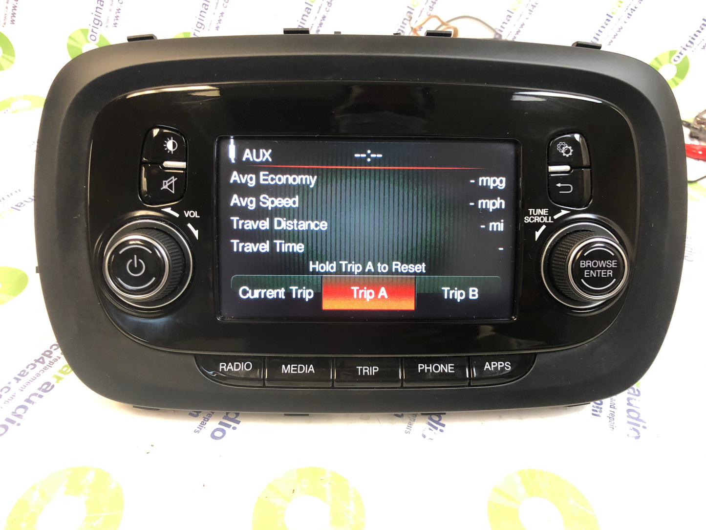 2015 - 2019 Fiat 500 OEM Information Display Screen AM FM Radio Receiver VP2