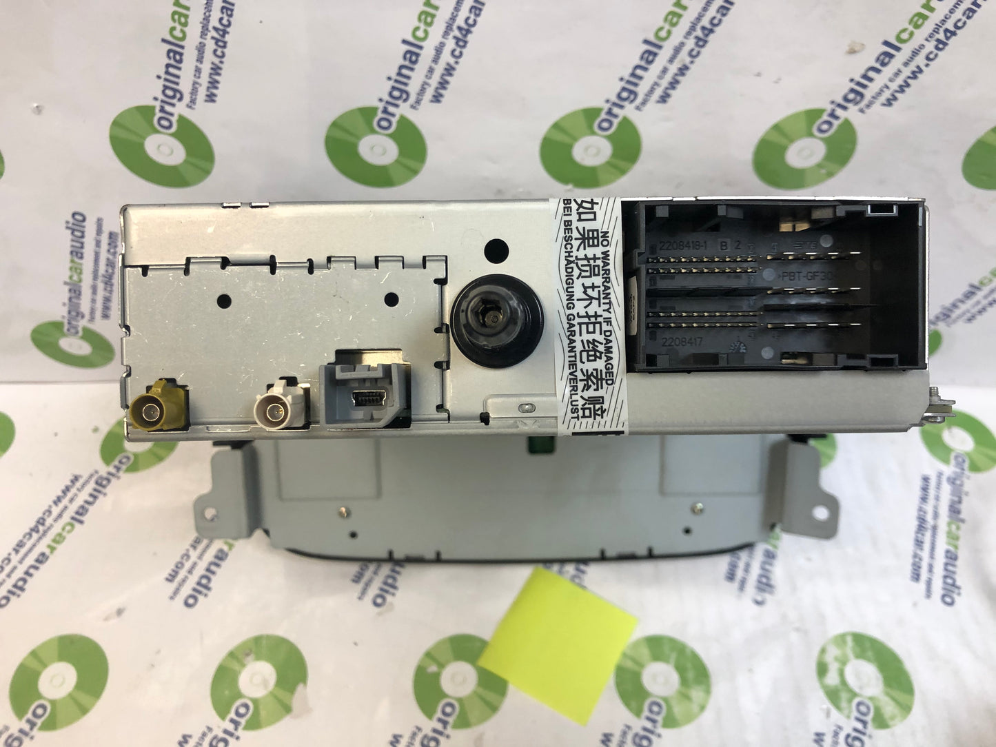 2015 - 2019 Fiat 500 OEM Information Display Screen AM FM Radio Receiver VP2