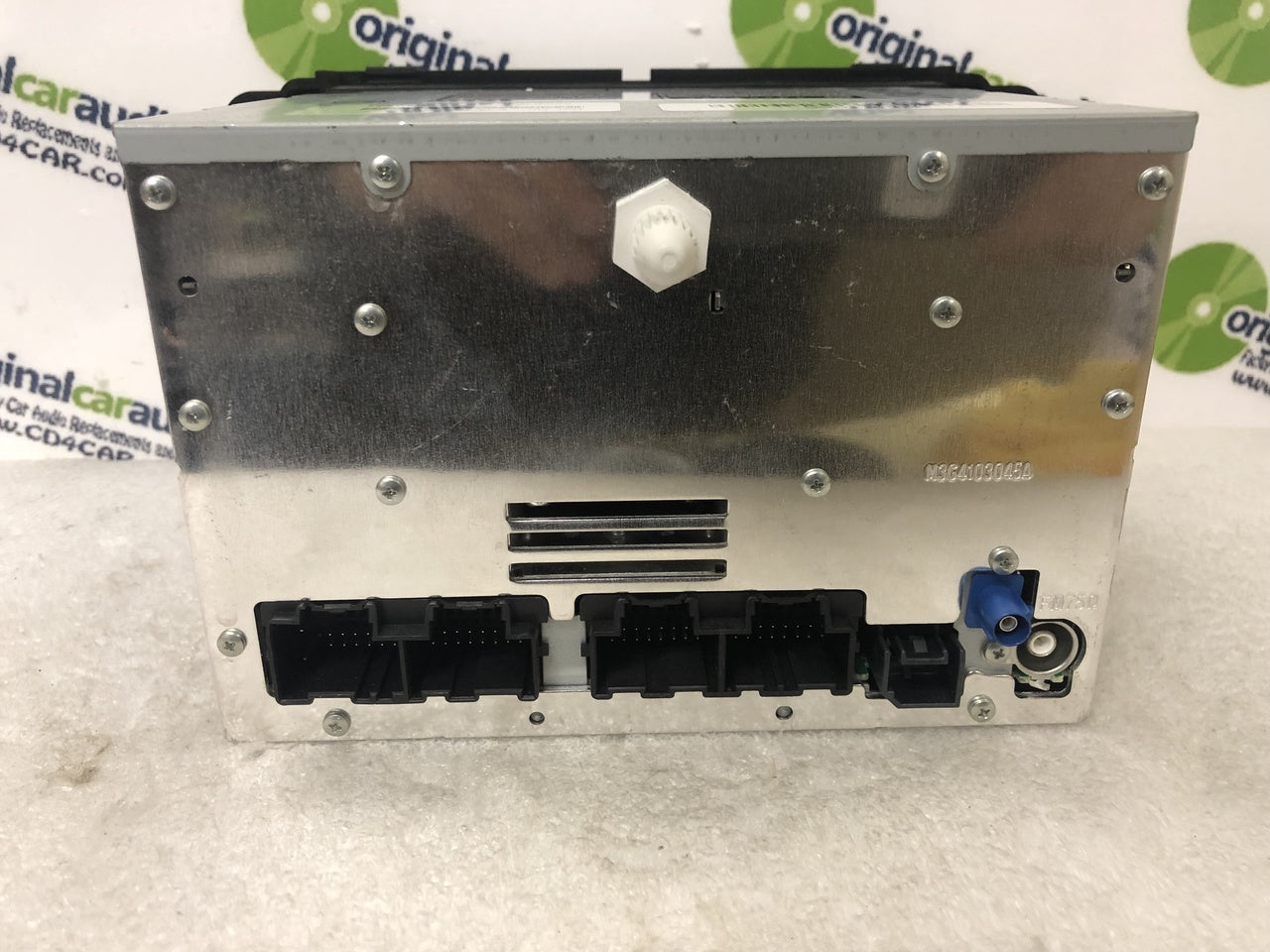Unlocked 2010 - 2011 GMC Chevrolet OEM Navigation Radio CD Player Stereo Receiver