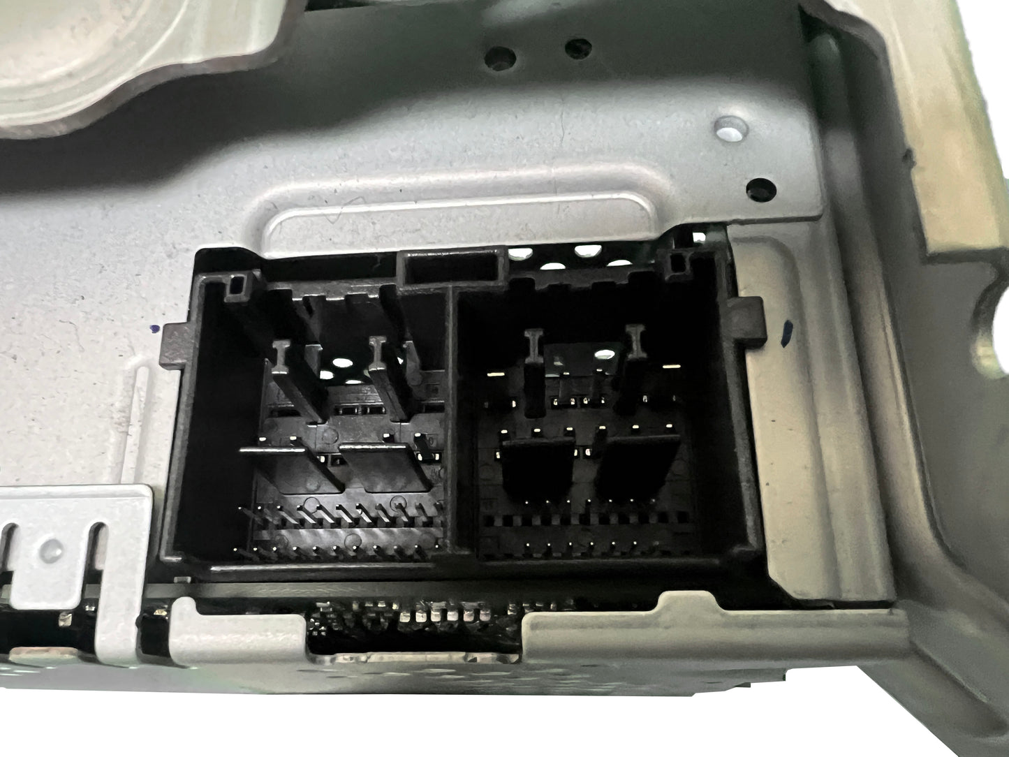 2019 - 2024 Ford Explorer OEM Multi Media AM FM SAT XM Audio Control Module ACM Radio Receiver - Analog