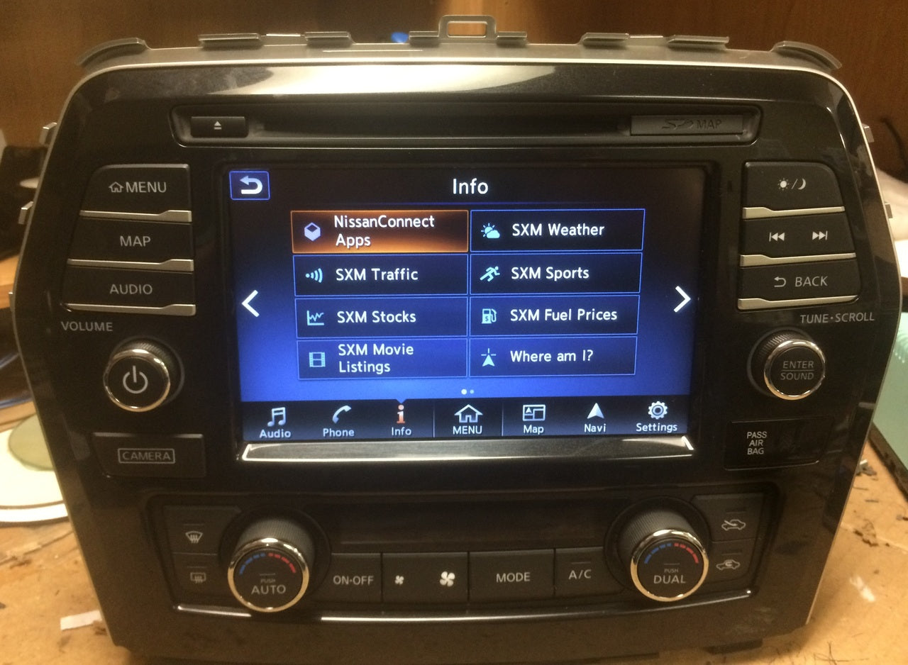 2016 - 2018 Nissan Maxima OEM Touch Screen Navigation AM FM XM Receiver w/ Climate Control CAR PLAY