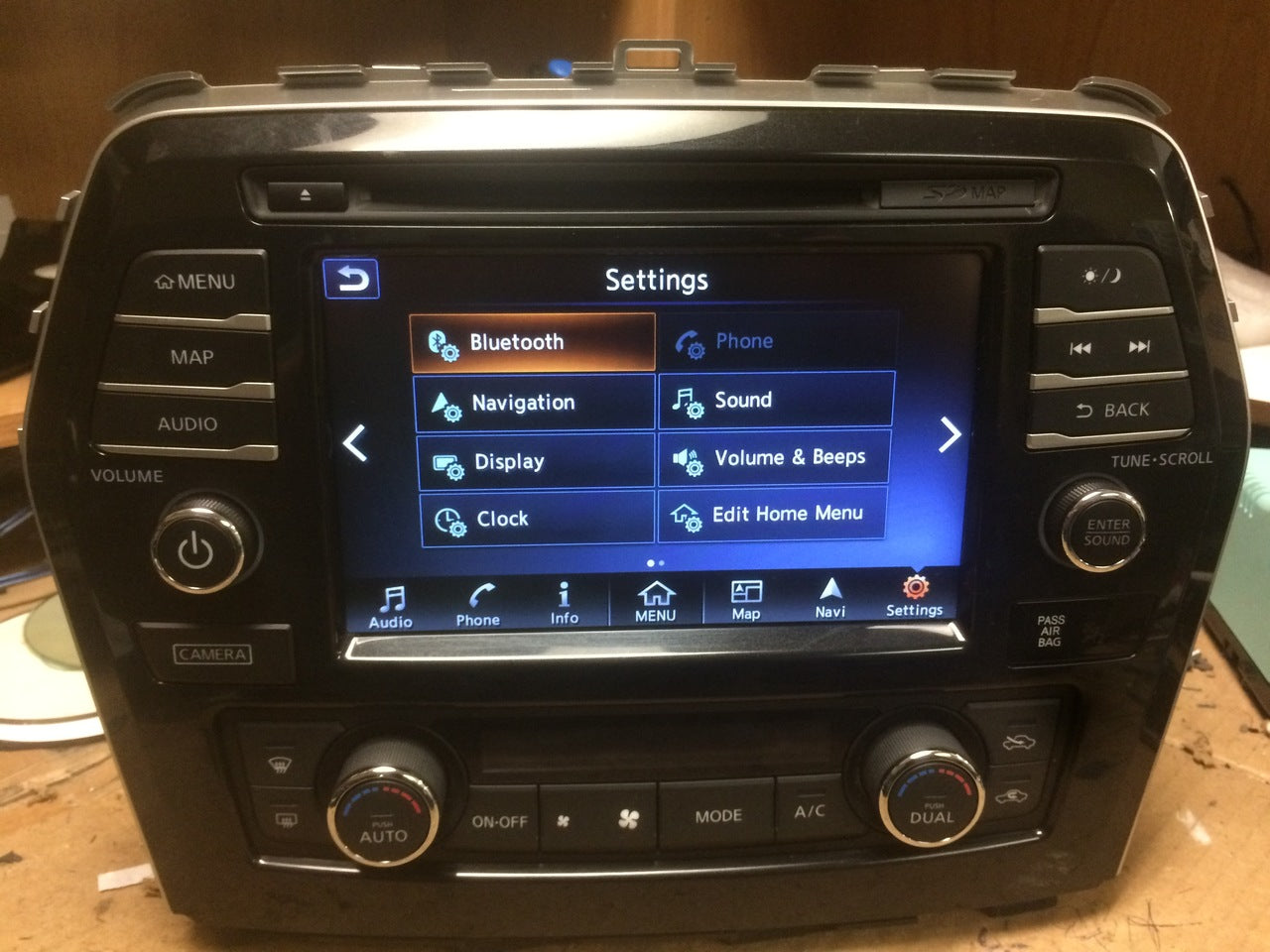 2016 - 2018 Nissan Maxima OEM Touch Screen Navigation AM FM XM Receiver w/ Climate Control CAR PLAY