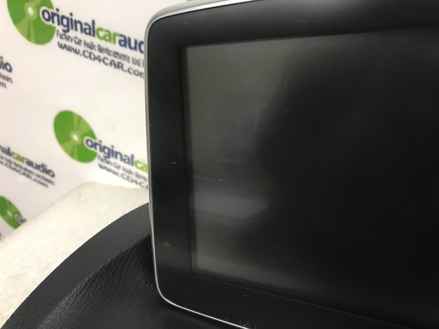 2014 - 2016 Mazda 3 OEM Information Navigation Display System BHP1 61 1J0D Cosmetic damage