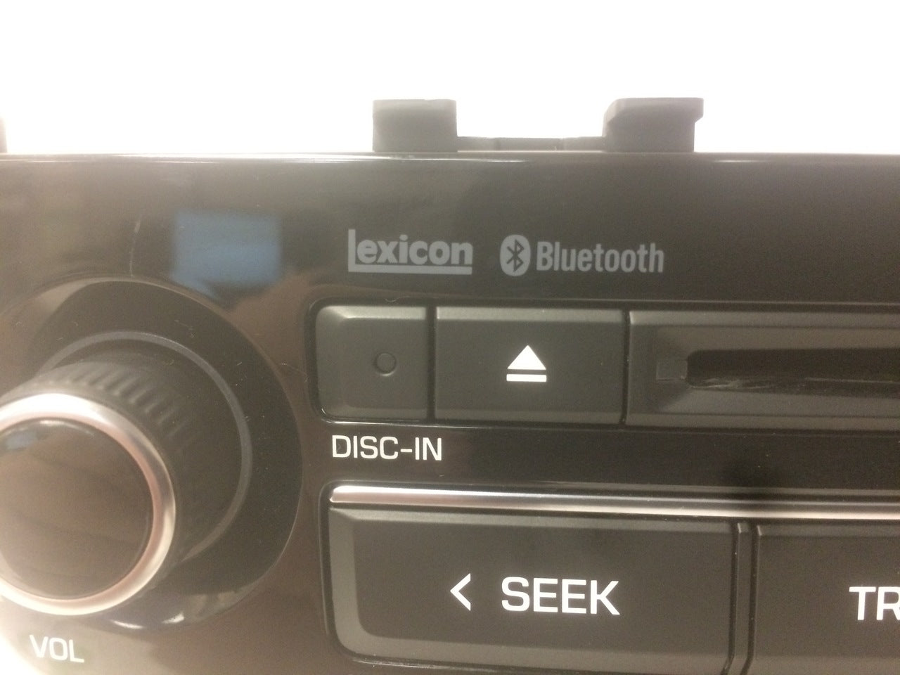 2014 - 2016 Hyundai Equus OEM Lexicon Bluetooth XM HD Radio MP3 Gracenote DVD Player