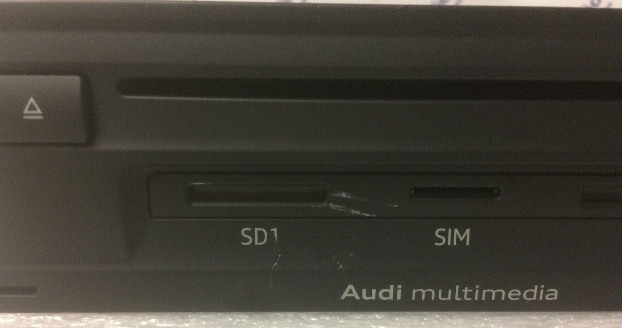 2015 - 2017 Audi R8 OEM Sim SD slot Multimedia CD Player MIB2 BLEMISHED