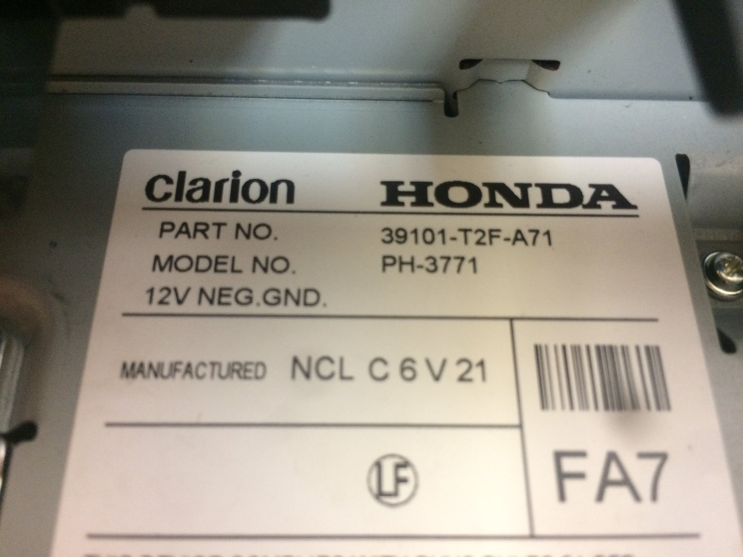 2016 - 2017 Honda Accord OEM Touch Screen Display Single CD AM FM Bluetooth Radio Media Receiver
