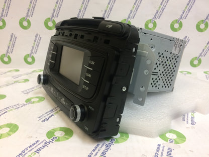 2015 - 2018 Kia Sorrento OEM AM FM Radio Sat Bluetooth CD Player Receiver