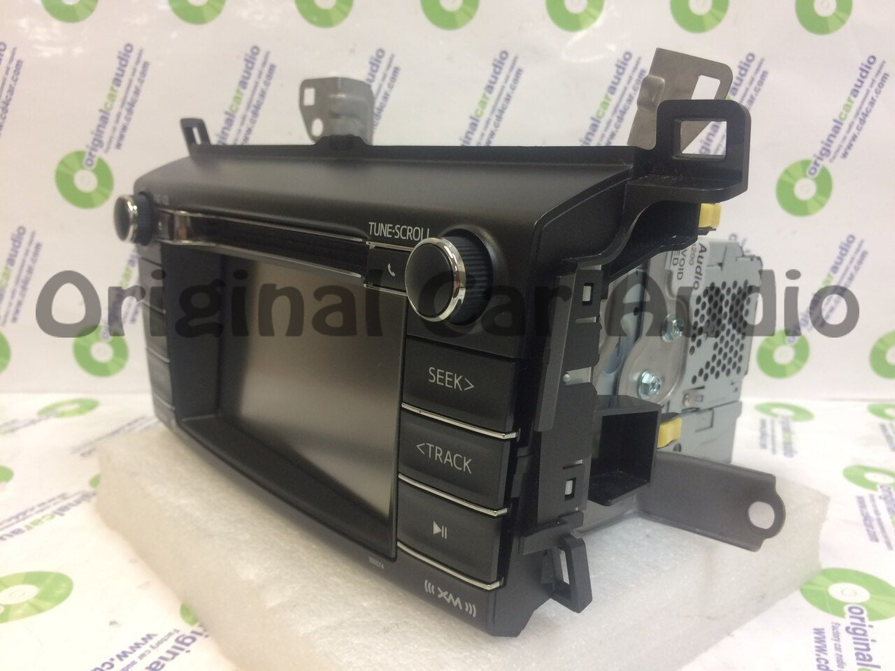 2015 - 2018 Toyota RAV4 OEM HD Radio Touch Screen CD Player Gracenote Bluetooth Receiver 100574, 100582