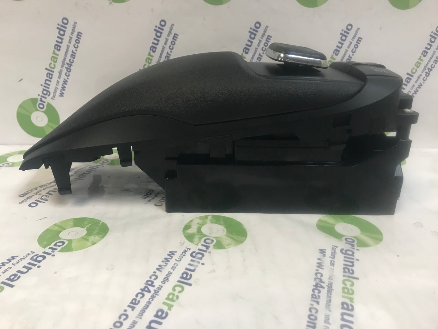 2009 - 2013 LEXUS RX350 RX450H OEM Navigation Center Console Display Controller