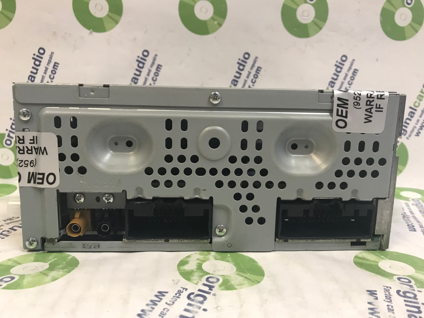 2019 - 2020 Ford Edge OEM AM FM Radio Receiver No CD