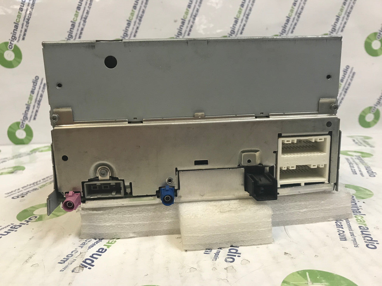 Refurbished  2015 - 2016 Frontier Xterra OEM AM FM Radio CD Player Receiver