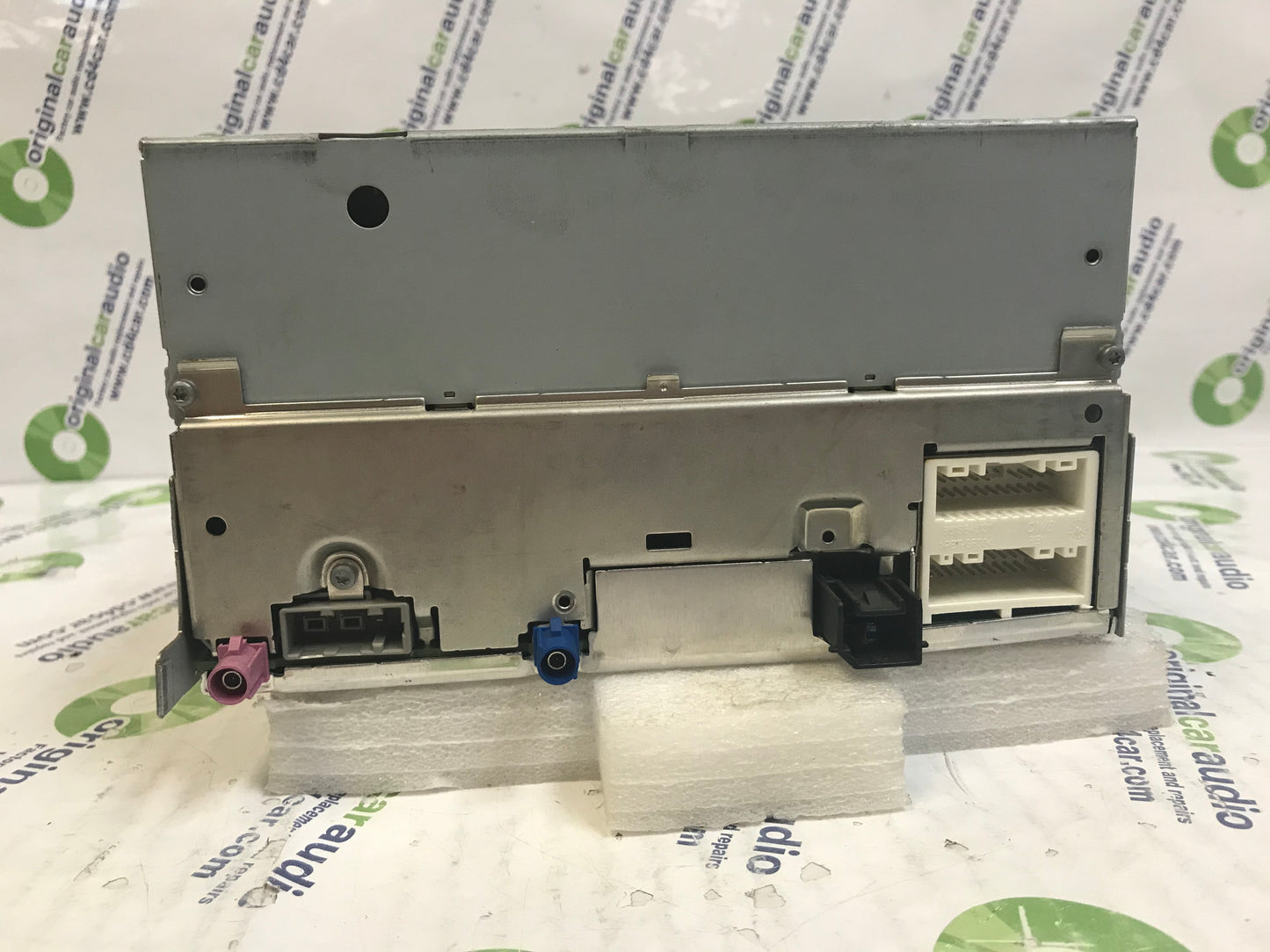 2015 - 2016 Frontier Xterra OEM AM FM Radio CD Player Receiver