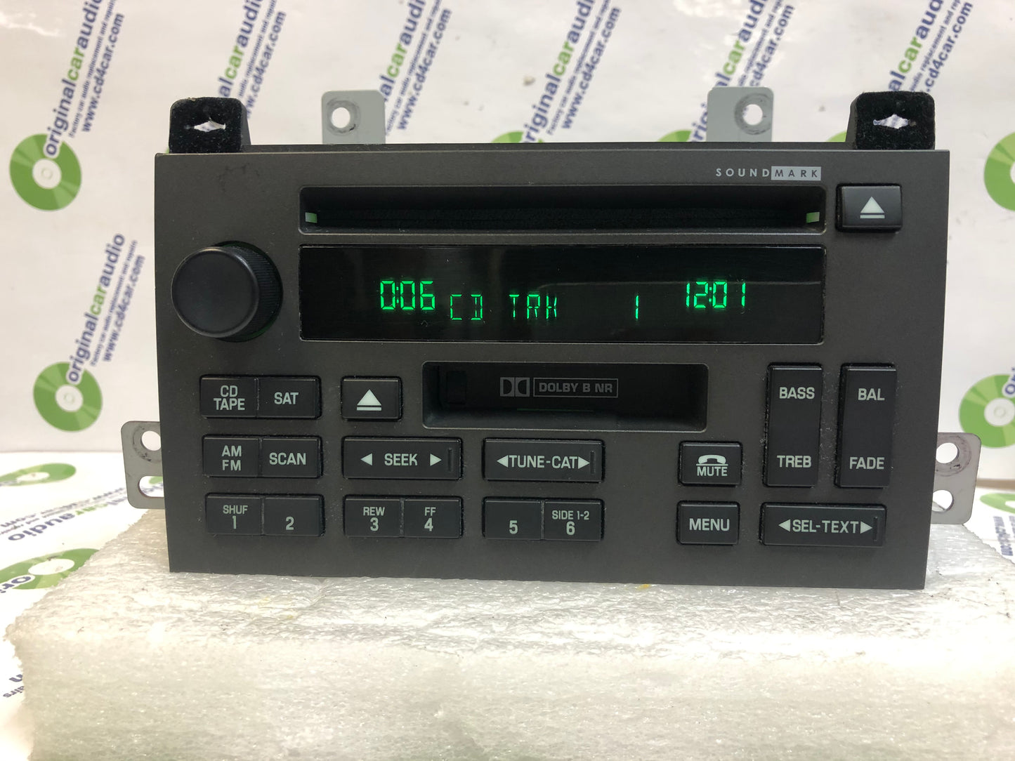 2003 - 2009 Lincoln Town Car OEM AM FM Radio Tape CD Player Receiver