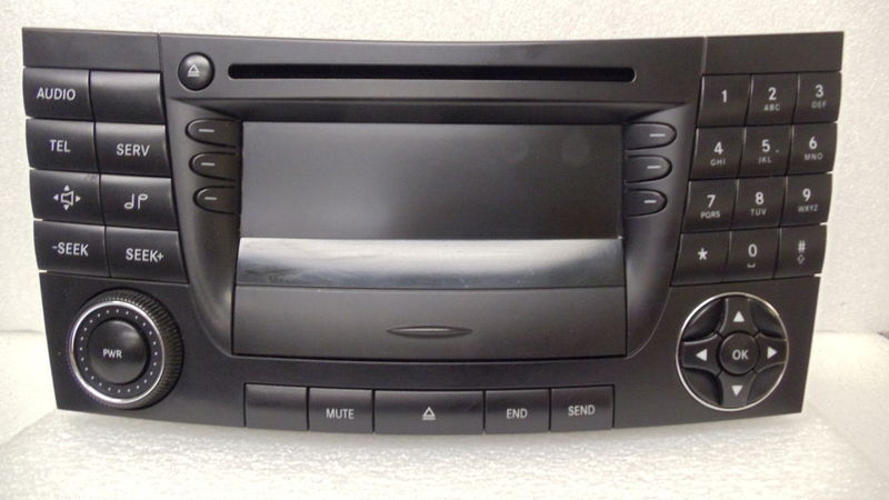 Mercedes Benz E-Class CLS-Class AM FM Tape CD Player