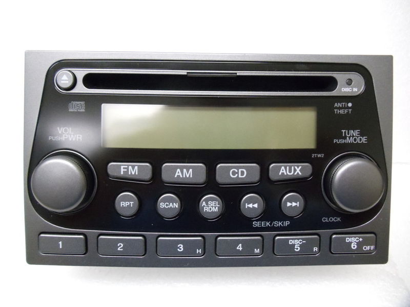 2003 - 2006 Honda Element Radio CD Player IPOD AUX 2TW2, 2TW0