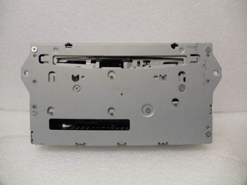 Nissan Armada Pathfinder 6CD Changer BOSE MP3 RDS NAVI