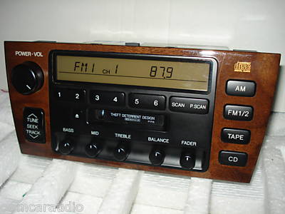 2000 - 2001 Lexus ES300 OEM AM FM Radio Tape Cassette Player Receiver P1715