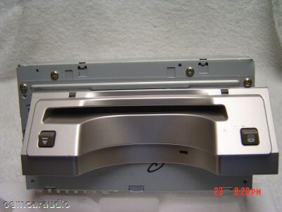 NISSAN Bose AM FM Satellite Radio Stereo 6 Disc CD Changer