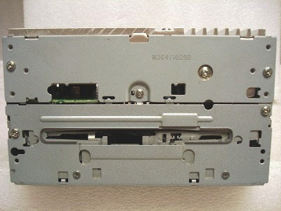 2004 2005 Nissan Titan King Cab BOSE Radio 6 CD Disc Changer 28185 7S217