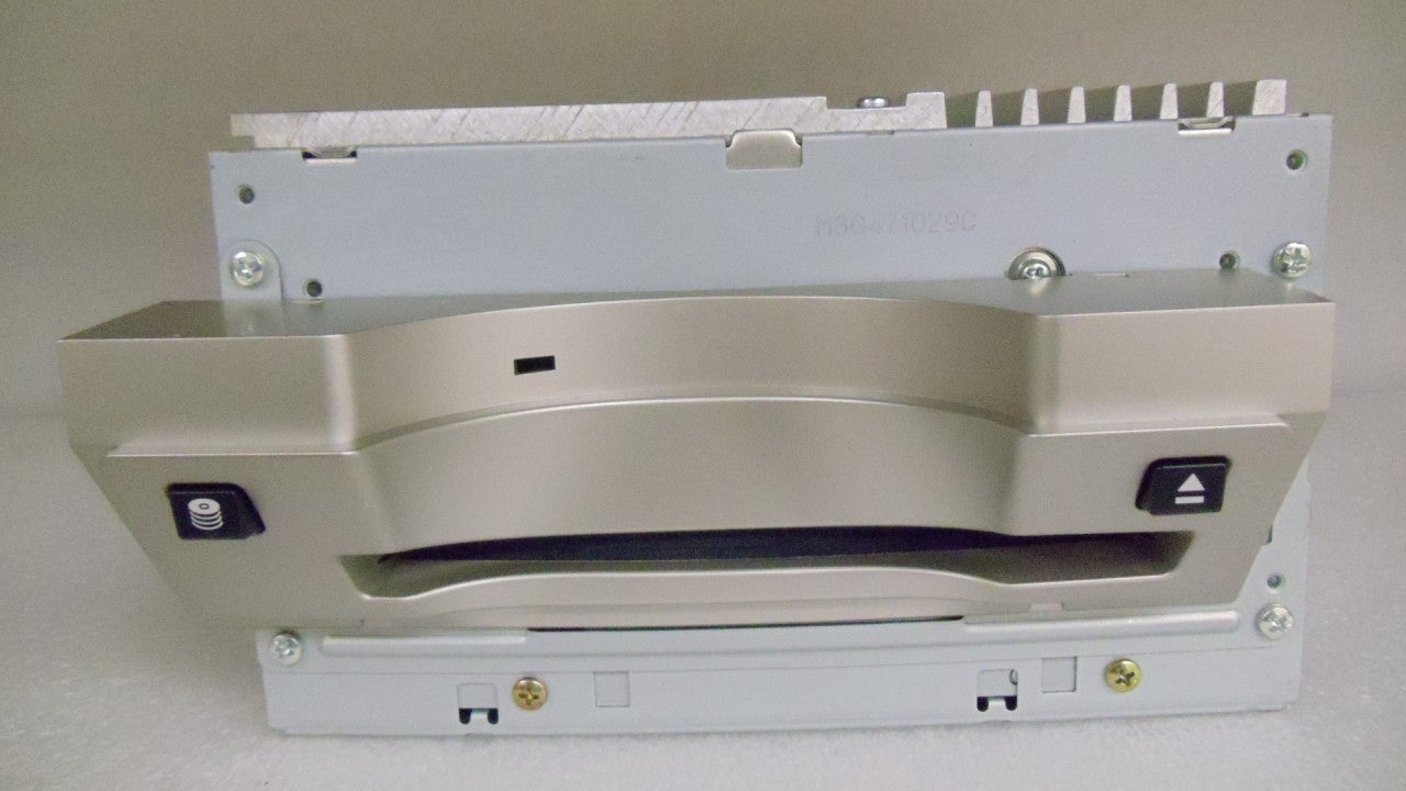 Nissan Radio Stereo Receiver 6 Disc Changer CD Player OEM