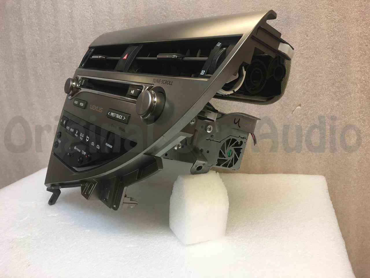 Blemished 2012-2014 Lexus RX350 RX450H Single CD HD SAT Nav Radio P10285