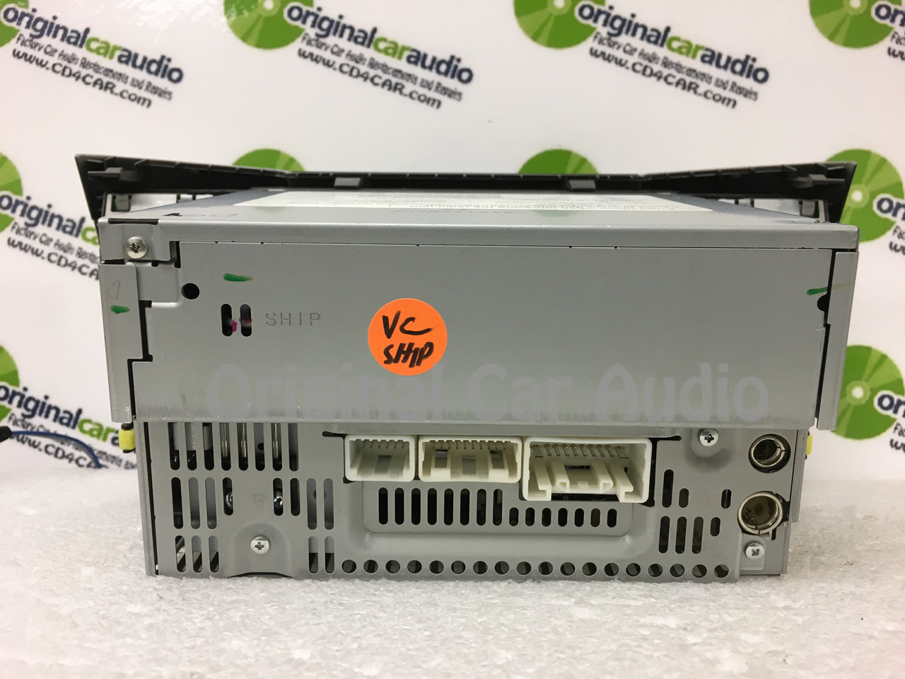 2004 - 2006 Lexus RX330 OEM Mark Levinson 6 CD Changer Radio P6827
