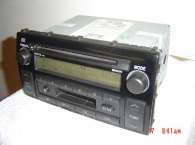 2002 - 2005 Toyota Camry LE Radio Tape and CD Player