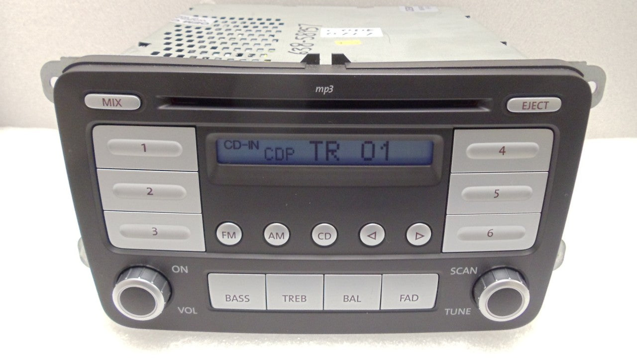 2006 - 2009 VOLKSWAGEN VW Jetta Passat Rabbit Golf GTI EOS Radio Stereo MP3 CD Player Premium 7