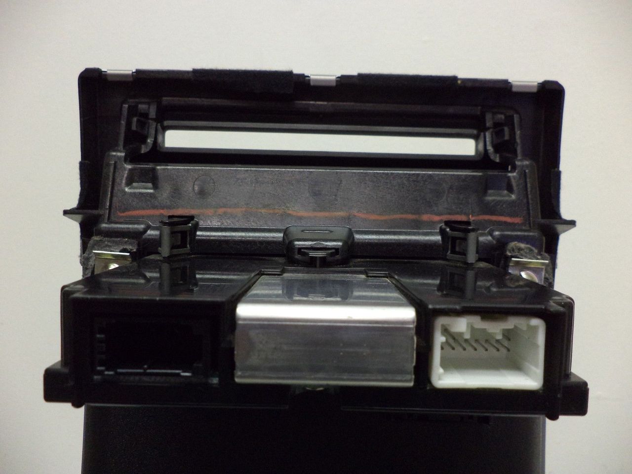 VOLVO C30 S40 V50 OEM Infotainment Control Module Screen 3073780