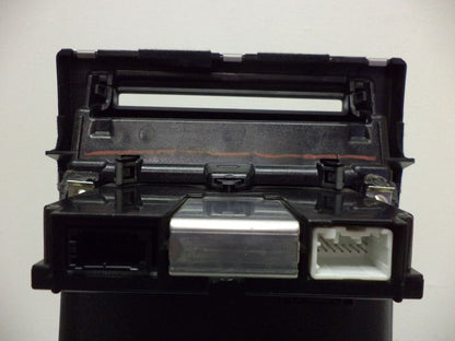 VOLVO C30 S40 V50 OEM Infotainment Control Module Screen 3073780