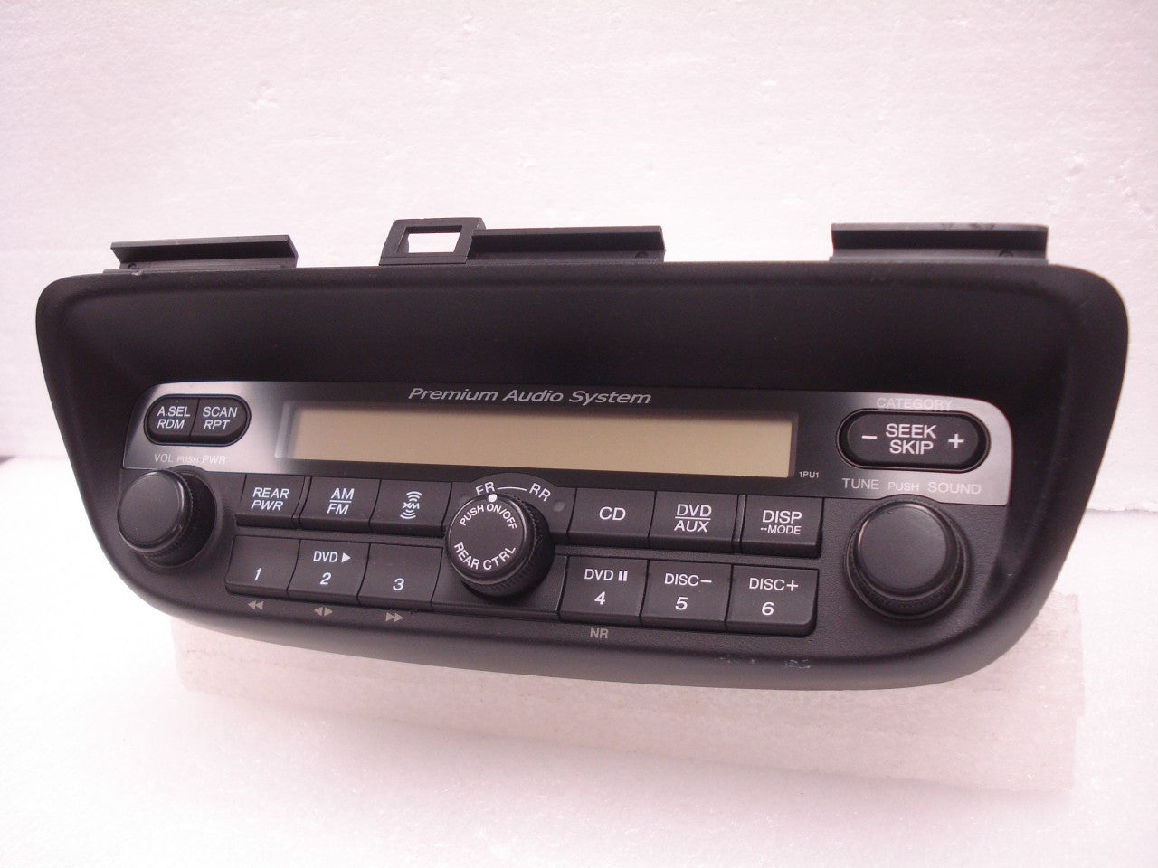 NEW 05 06 07 08 HONDA Odyssey XM Satellite Navigation Radio CD DVD Receiver 1AU0
