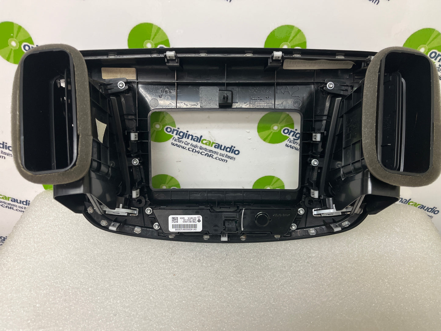 2015 - 2017 Chrysler 200 Bezel Dash Trim w/ Vents