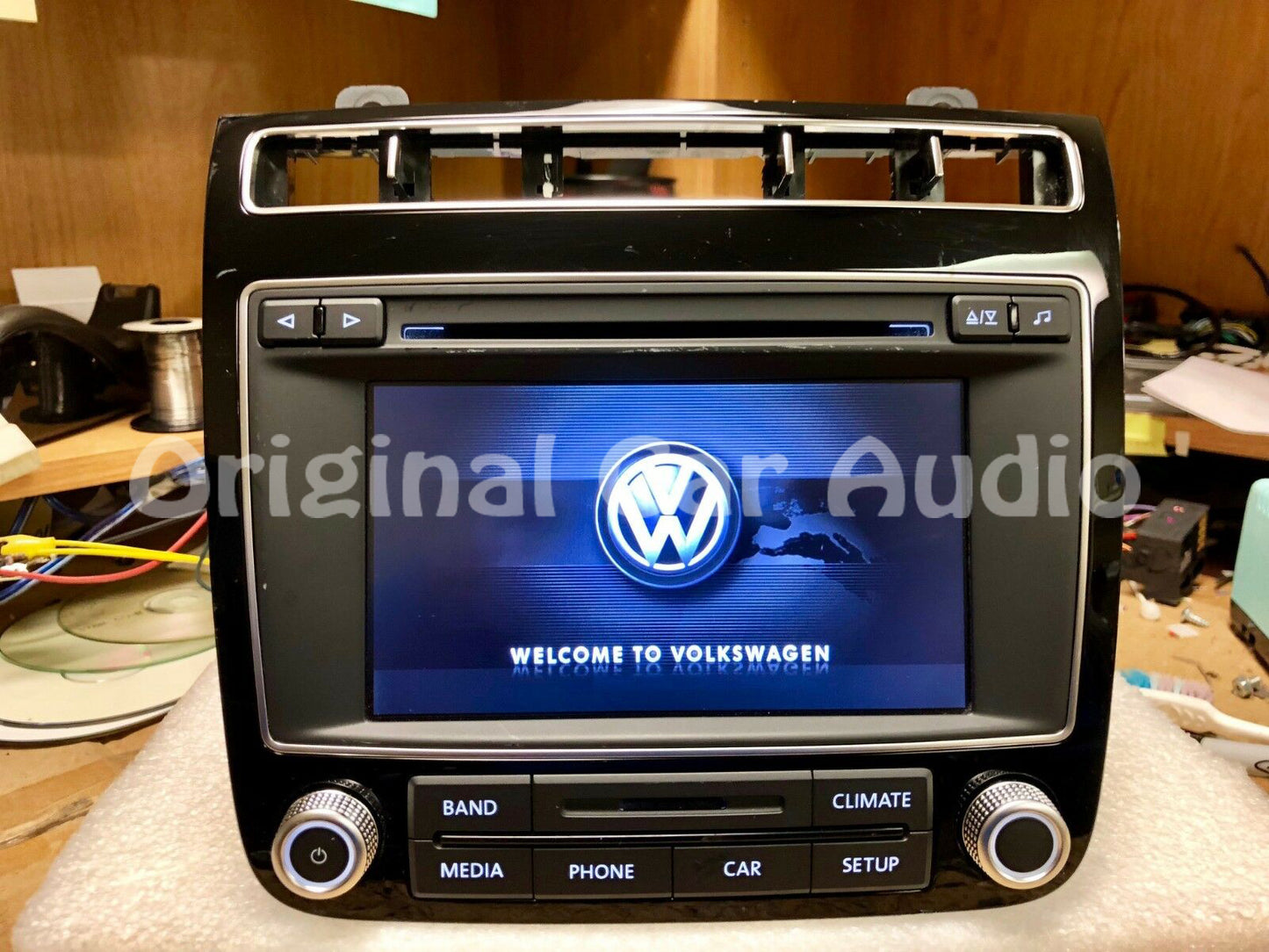 2015 Volkswagen Touareg OEM Touch Screen Sirius Radio Stereo 6 Disc Changer RCD-550