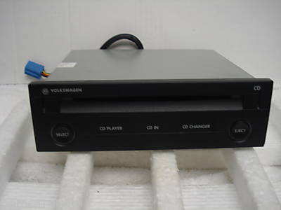 VW Volkswagen Passat Syncro Jetta Golf GTI Eurovan Cabrio AM FM Radio CD Player 1J0035119BX 1998 1999 2000 2001 2002
