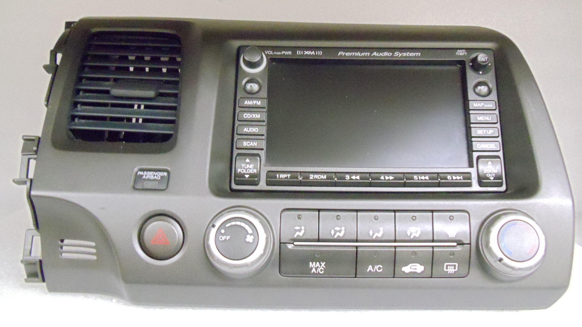 07 08 09 Honda Civic Navigation 6 Disc CD Changer XM 39541 SVA A110 